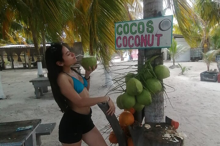 Full Day Tour with Fishing and Snorkeling from Holbox