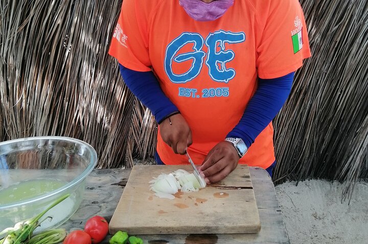 Full Day Tour with Fishing and Snorkeling from Holbox
