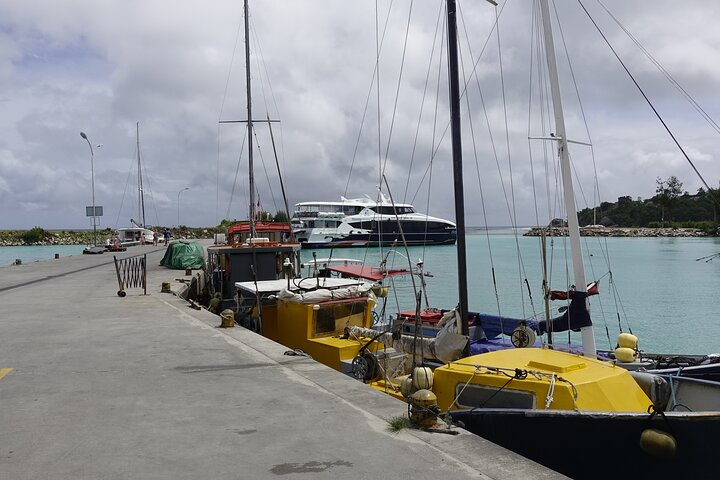 Cat Rose Praslin Island and La Digue Island Fast Ferry
