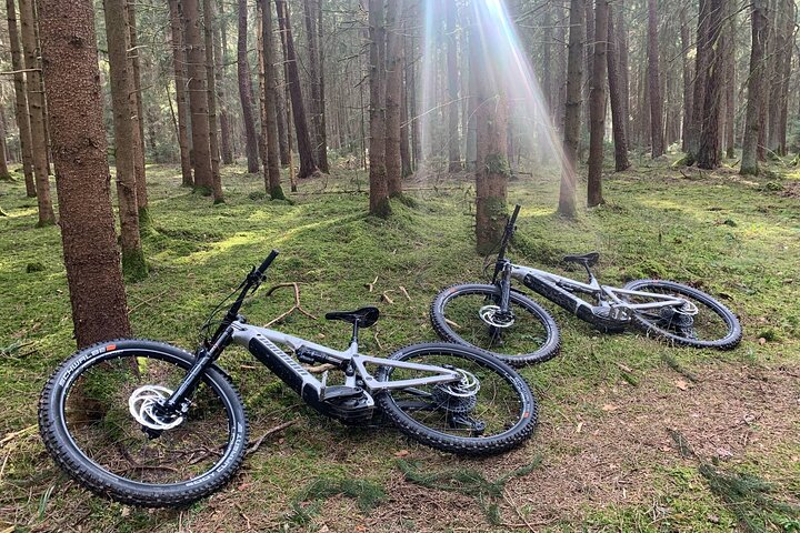 E mountain bike tour
