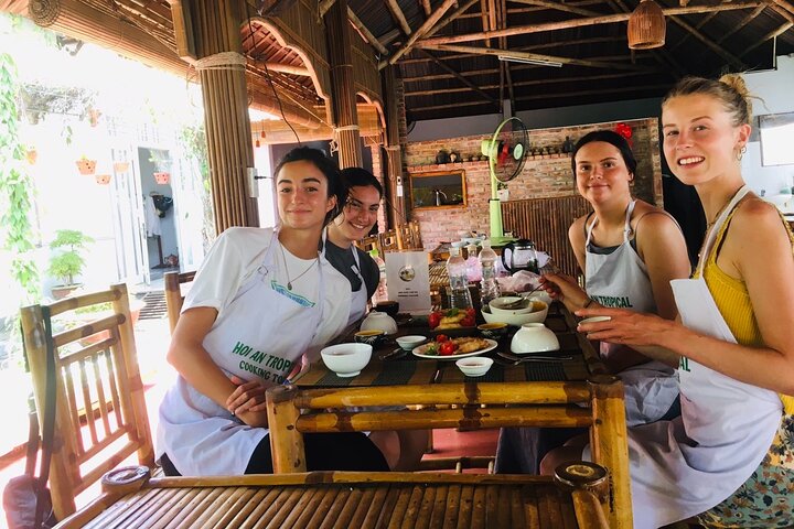 Cooking Class Hoi An:Local Market, Basket Boat, Fishing & Cooking