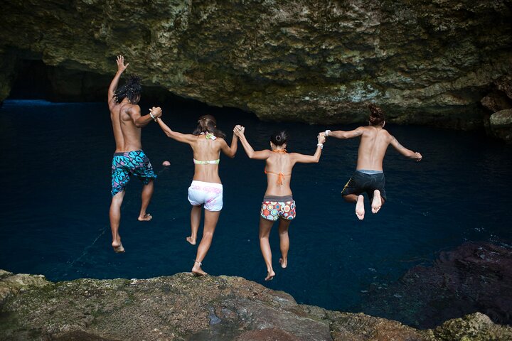 Blue Grotto Snorkeling