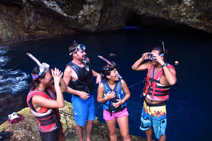 Blue Grotto Snorkeling