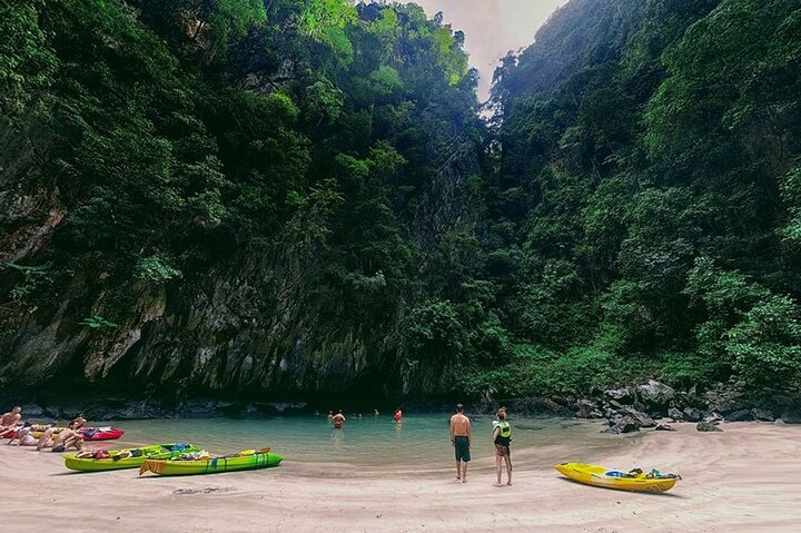 Private Lanta 4 Islands Tour by Longtail Boat