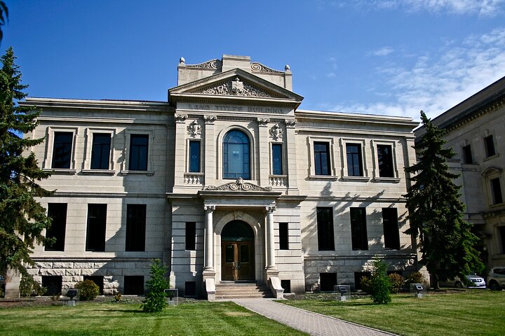 Walk Winnipeg: 4 Smartphone Audio Walking Tours