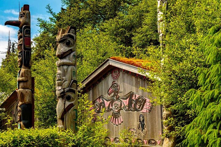 3hr Private Custom Excursion in Ketchikan for up to 14 people