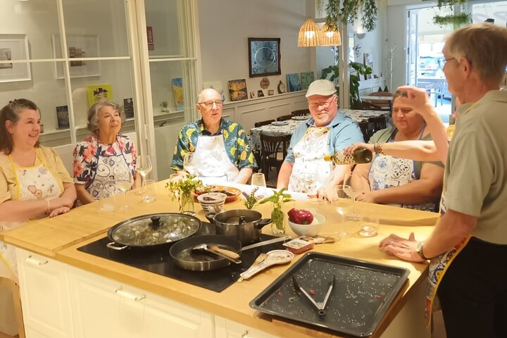 Food Market Shopping and Cooking Workshop in A Coruña