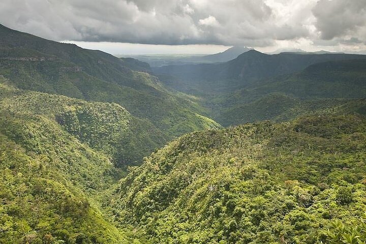 South-West of Mauritius Private Full-Day Scenic Tour with Lunch