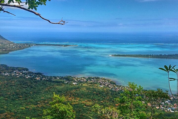 South-West of Mauritius Private Full-Day Scenic Tour with Lunch