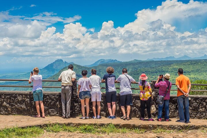 South-West of Mauritius Private Full-Day Scenic Tour with Lunch