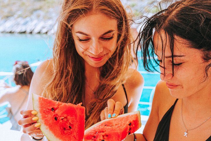 Full-Day Catamaran Cruise to Hvar & Pakleni Islands with Food and free Drinks
