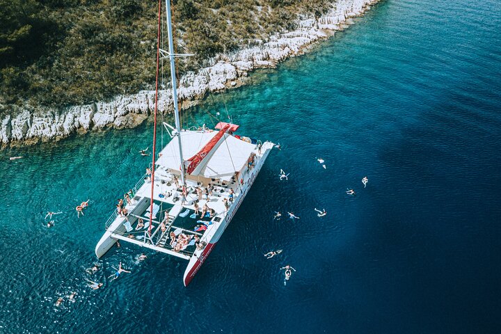 Full-Day Catamaran Cruise to Hvar & Pakleni Islands with Food and free Drinks