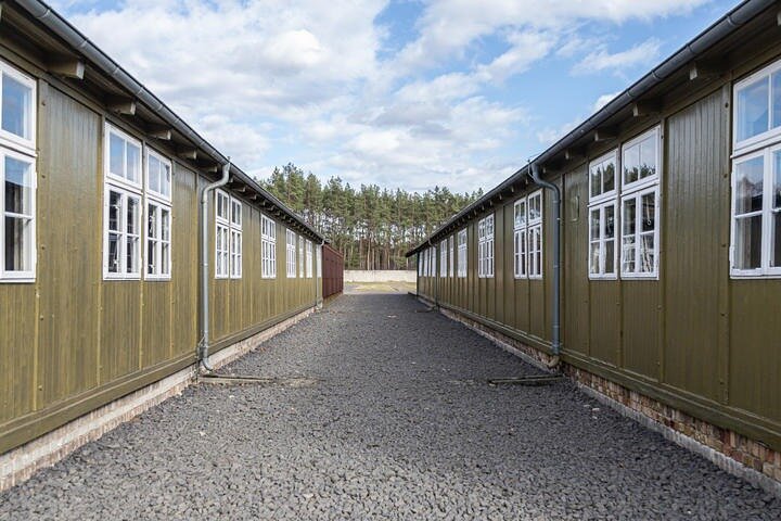 Berlin: Sachsenhausen Concentration Camp and Potsdam day tour