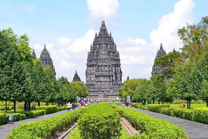 Borobudur Full Climb Up And Prambanan ALL INCLUSIVE PRIVATE Tour