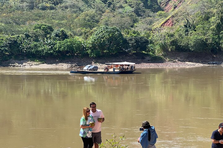 BLUE WILLOW LAGOON + Boat Trip + Panoramic Viewpoint – Tarapoto