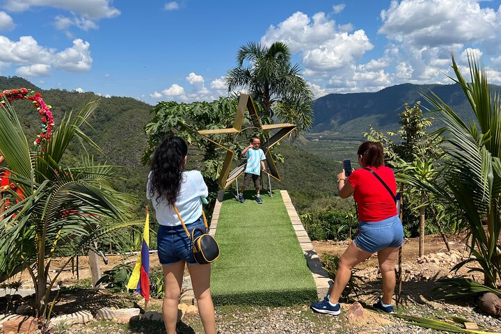 BLUE WILLOW LAGOON + Boat Trip + Panoramic Viewpoint – Tarapoto
