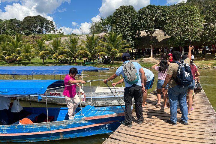 BLUE WILLOW LAGOON + Boat Trip + Panoramic Viewpoint – Tarapoto