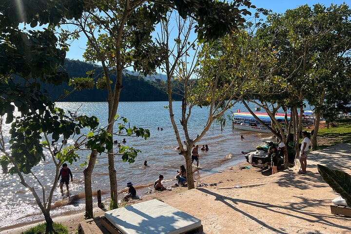 BLUE WILLOW LAGOON + Boat Trip + Panoramic Viewpoint – Tarapoto