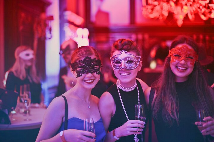Bar & Club queue jump entry Party Pass to multiple venues in Swansea