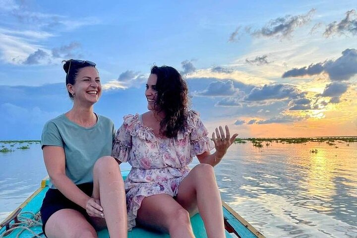 Sunset tour of Kampong Phluk stilts home village on the Tonle Sap