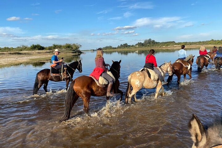 Gaucho Experience in Corrientes: Land of Horses and Tradition