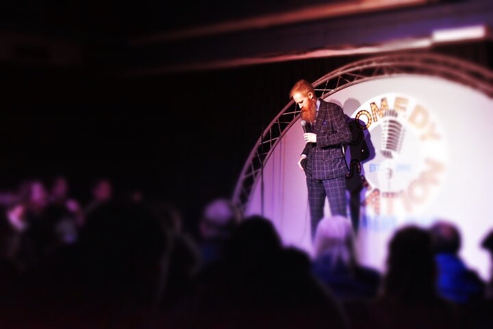 Friday & Saturday night comedy club entry