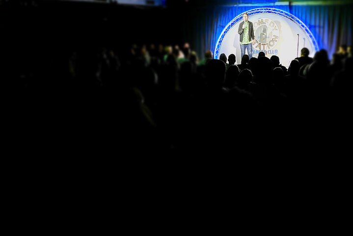 Friday & Saturday night comedy club entry