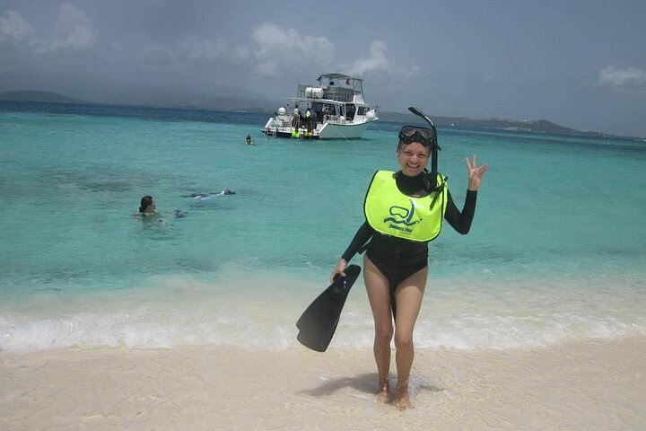 Culebra Snorkel and Beach Day with Lunch and Drinks