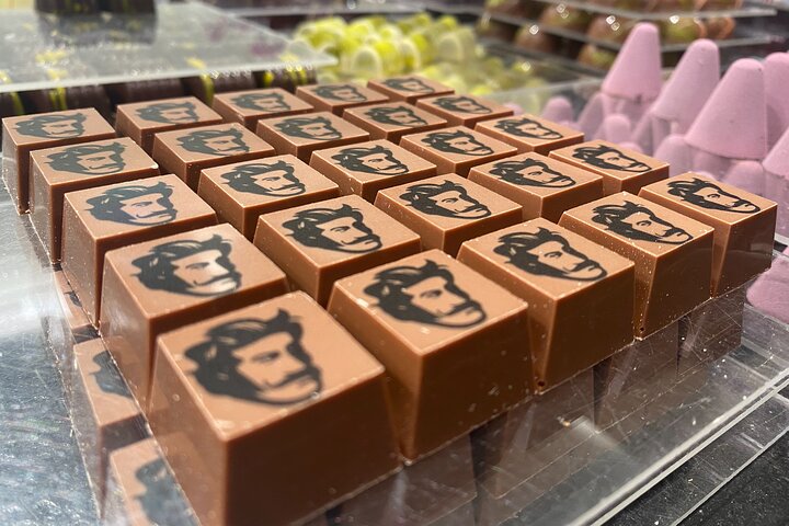 Ghent: Famous Belgian Chocolate Walking Tour with Tastings
