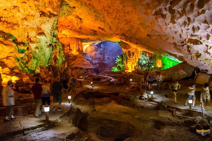 Halong Bay Full-Day Cruise with Lunch Meal, Cave ,Island & Beach