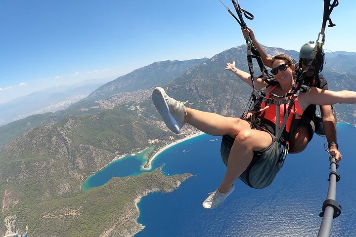 Oludeniz Paragliding Fethiye Turkey, Additional Features