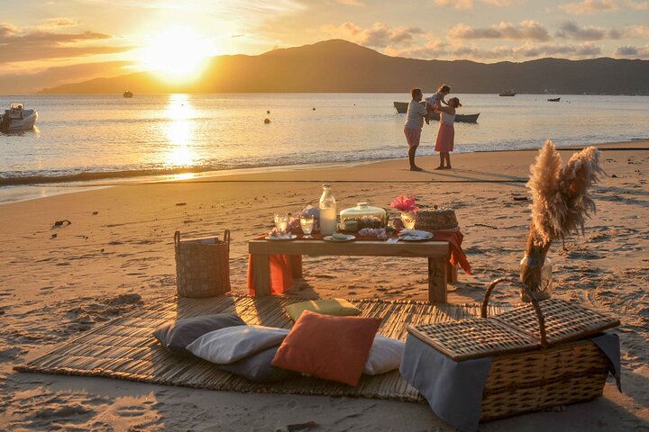Private Picnic on Bombinhas Beach with Photos