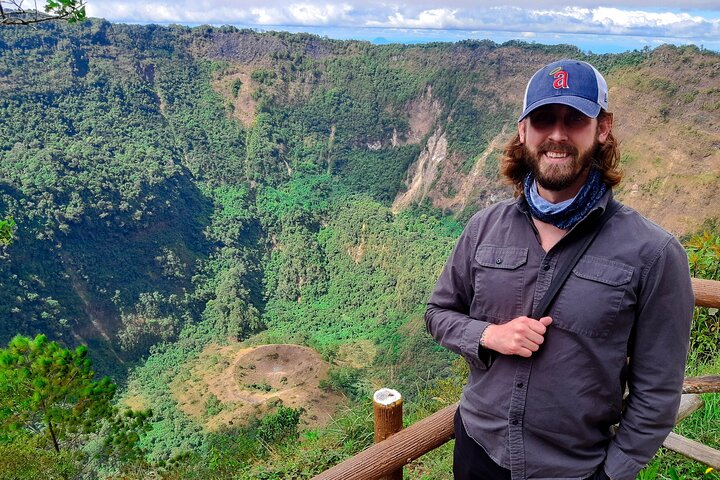San Salvador Tour: Devil’s Door, Volcano, Slide & Historic Center