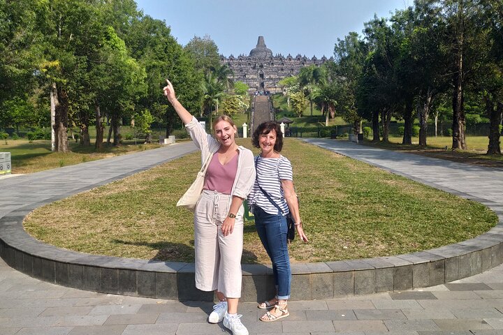 Borobudur Sunrise from setumbu Hill , Merapi Volcano & Prambanan Full Day Tour