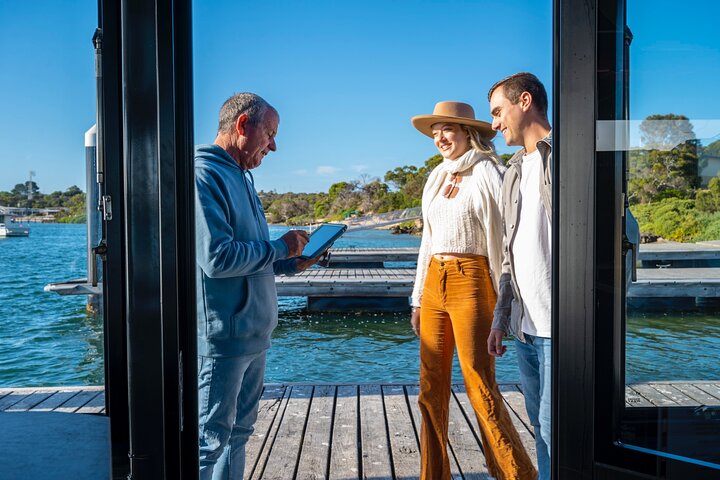 Experience Coffin Bay Short and Sweet Oyster Farm Tour