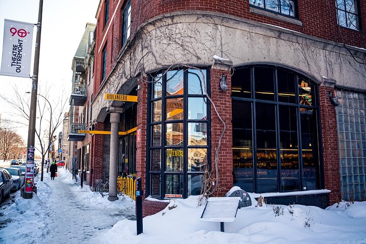 Montreal Mile End Food Tour with Bagel, Poutine & 7 Tastings