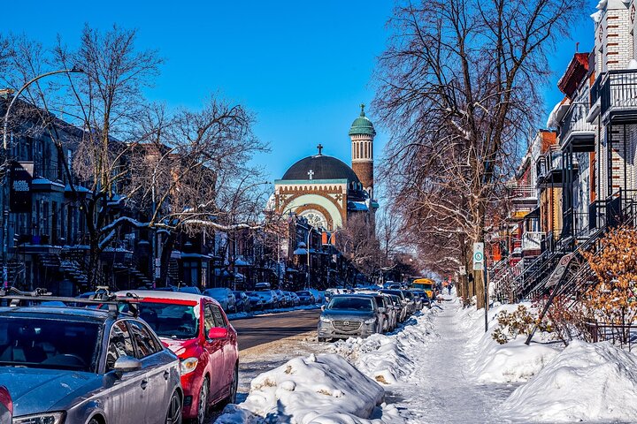 Montreal Mile End Food Tour with Bagel, Poutine & 7 Tastings