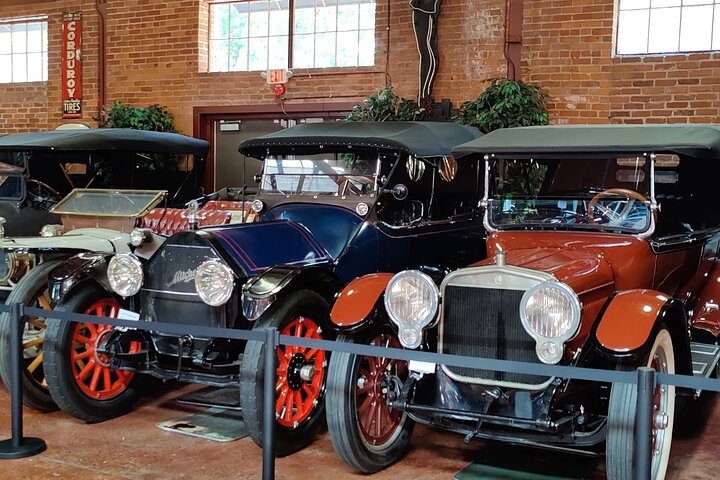 Derailed Adventure – Chattanooga Trolley & Train Combo Tour
