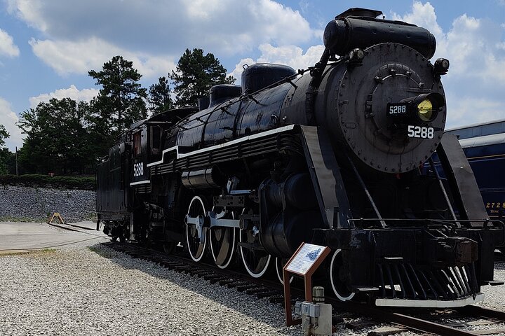 Derailed Adventure – Chattanooga Trolley & Train Combo Tour