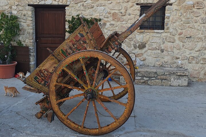 Vineyard Tour, Wine and Sicilian delicacies tasting at a Winery in Agrigento
