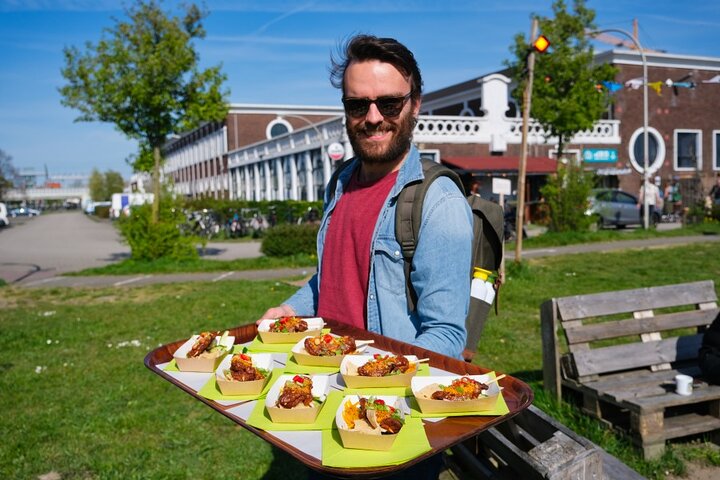 Utrecht Walking Food Tour with 7 Gourmet Dishes & Local Guide