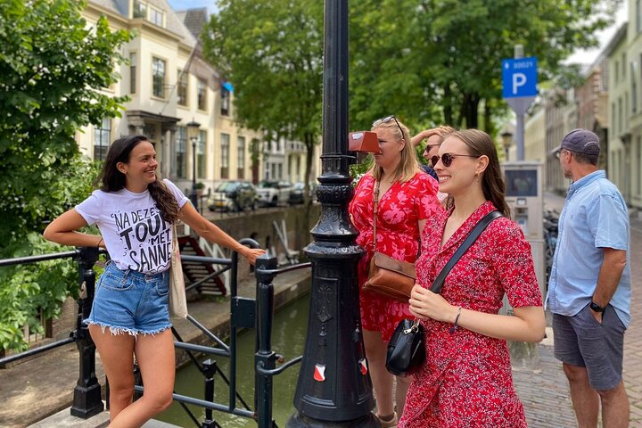 Utrecht Walking Food Tour with 7 Gourmet Dishes & Local Guide