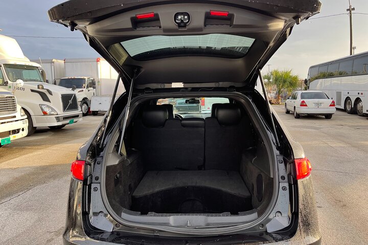 Port Canaveral to Orlando Airport MCO Luxury Sedan
