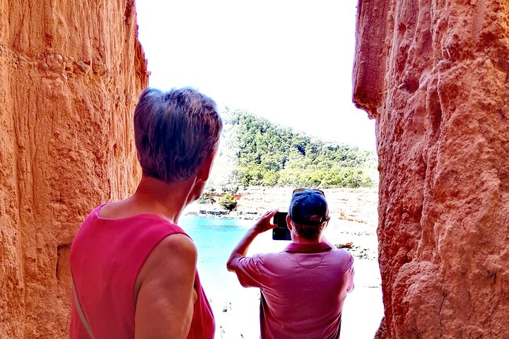 Secrets of Ibiza - Car tour in 8 hours