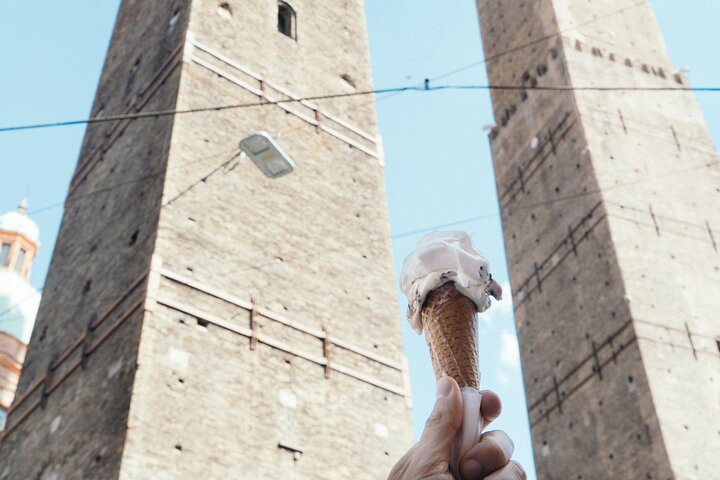 Bologna Food Tour: Taste Local Specialties, Pasta, Wine & Gelato