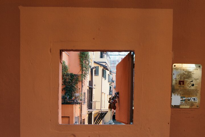 Bologna Food Tour: Taste Local Specialties, Pasta, Wine & Gelato