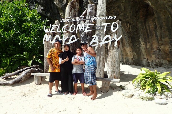 Phi Phi Island Adventure Day Tour from Phuket Speedboat/Catamaran
