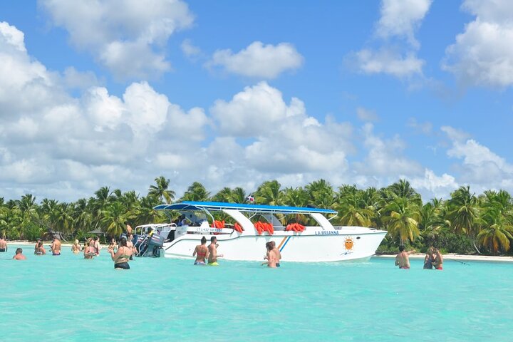 Saona Island Full-Day Tour from Las Terrenas with Lunch