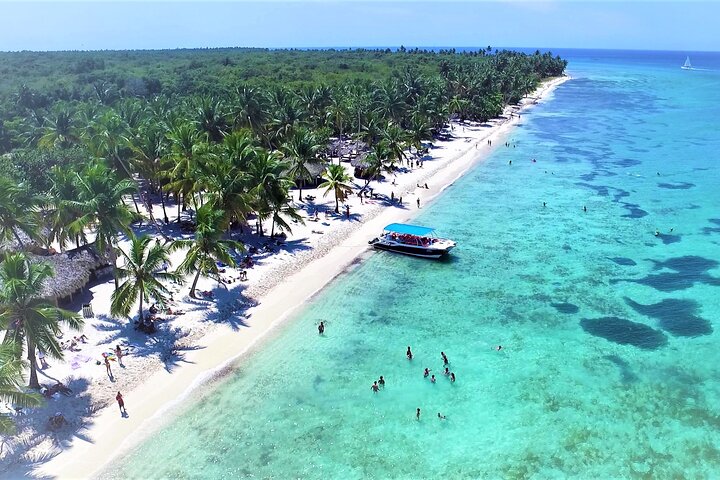 Saona Island Full-Day Tour from Las Terrenas with Lunch