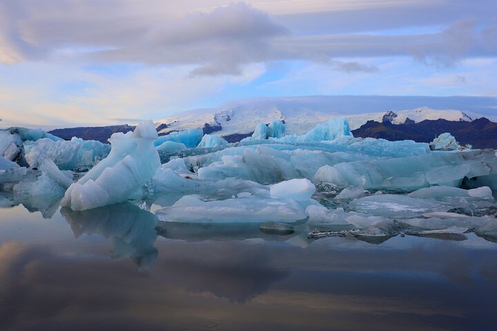 Private Tour Höfn: Jokulsárlón , Diamond Beach, Secret Glacier
